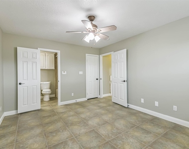 15320 Mound Road - Photo Thumbnail 35