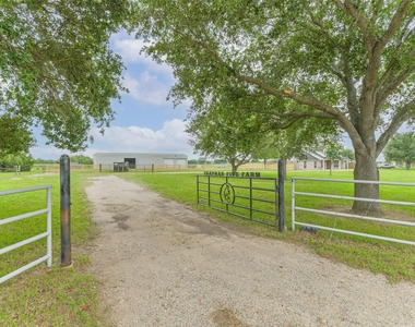 15320 Mound Road - Photo Thumbnail 41