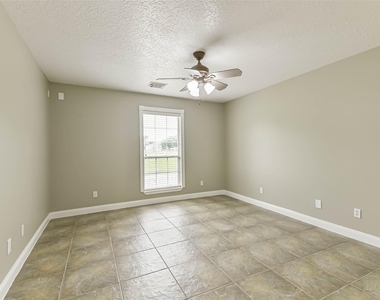 15320 Mound Road - Photo Thumbnail 31