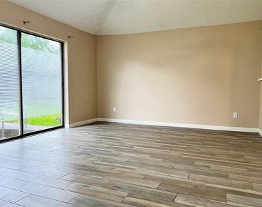 21414 Park Run Drive - Photo Thumbnail 9