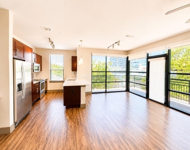 2910 Milam St Street - Photo Thumbnail 2