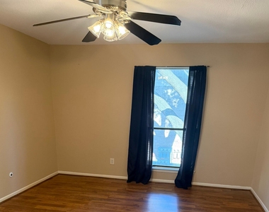 9000 Bissonnet Street - Photo Thumbnail 4