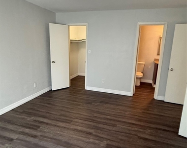 17202 Imperial Valley Drive - Photo Thumbnail 10