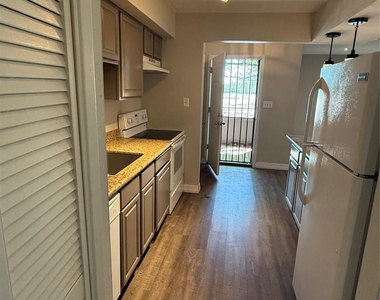 17202 Imperial Valley Drive - Photo Thumbnail 14