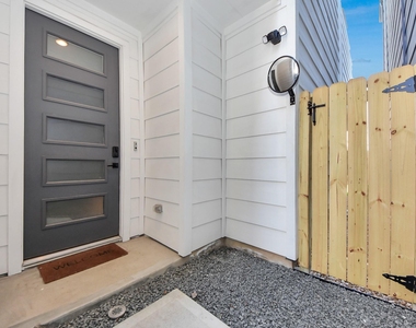 3010 Jensen Springs Lane - Photo Thumbnail 46