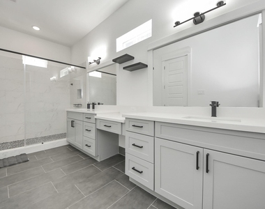 3010 Jensen Springs Lane - Photo Thumbnail 38