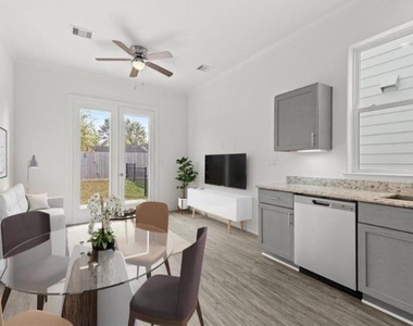 3249 Real St, Unit A - Photo Thumbnail 2