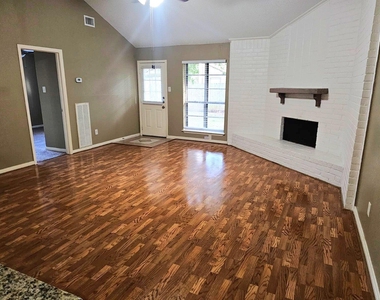 2618 Quarry Hill Road - Photo Thumbnail 8