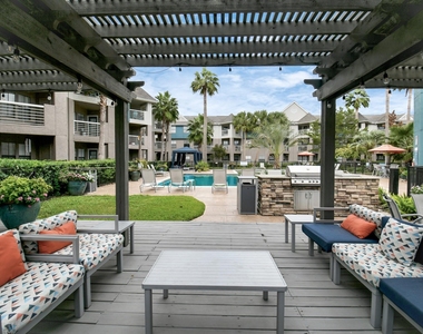 1201 Enterprise Avenue - Photo Thumbnail 45