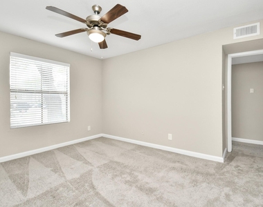 1201 Enterprise Avenue - Photo Thumbnail 9