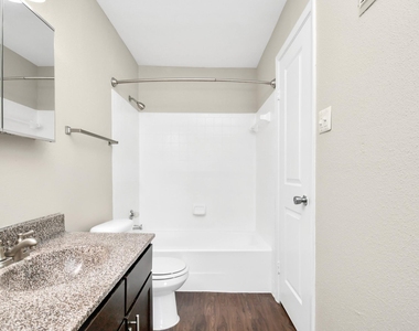 1201 Enterprise Avenue - Photo Thumbnail 5