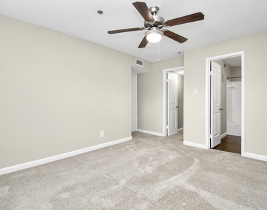 1201 Enterprise Avenue - Photo Thumbnail 8