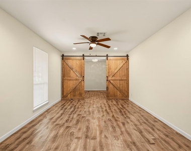 718 Oder Lane - Photo Thumbnail 10