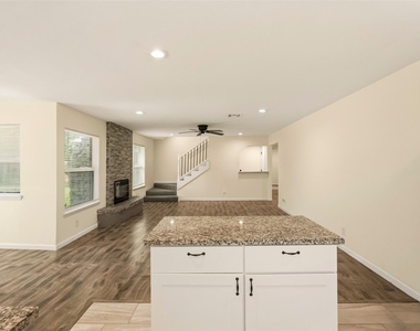 718 Oder Lane - Photo Thumbnail 8