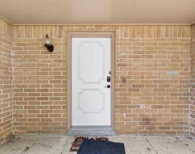 1122 Woodbridge Avenue - Photo Thumbnail 5