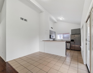 1122 Woodbridge Avenue - Photo Thumbnail 11