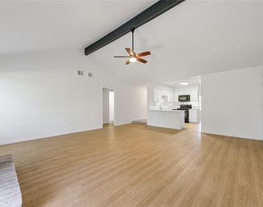 22323 Indian Ridge Drive - Photo Thumbnail 3