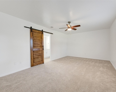 22323 Indian Ridge Drive - Photo Thumbnail 8