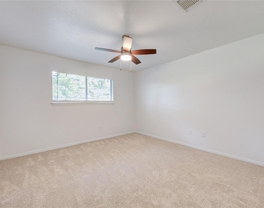 22323 Indian Ridge Drive - Photo Thumbnail 12