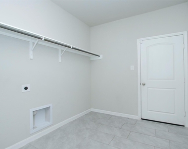 14120 Sand Ridge Court - Photo Thumbnail 28
