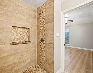 10427 Foxrow Lane - Photo Thumbnail 12