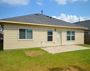 2727 Lakecrest River Drive - Photo Thumbnail 22