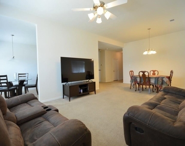 2727 Lakecrest River Drive - Photo Thumbnail 1