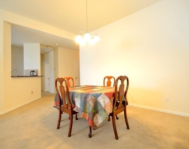 2727 Lakecrest River Drive - Photo Thumbnail 9