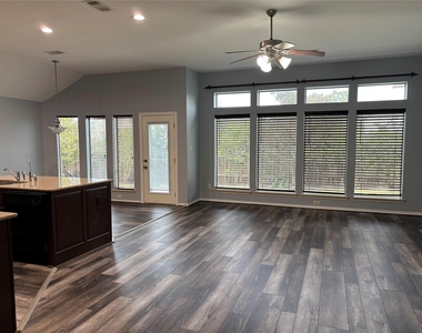 10902 Brighton Gardens Drive - Photo Thumbnail 8