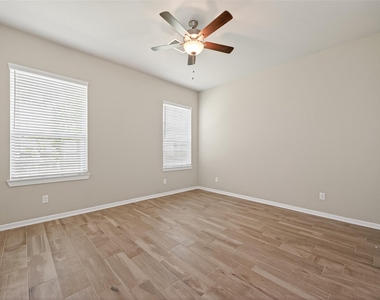 516 Shine Court - Photo Thumbnail 24