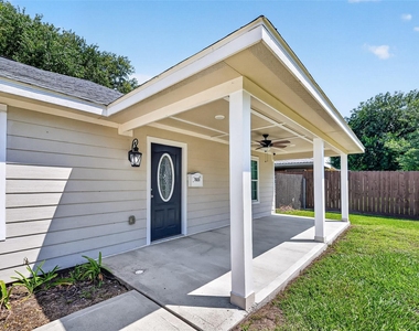 7623 Mchenry Street - Photo Thumbnail 2