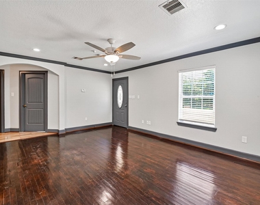 7623 Mchenry Street - Photo Thumbnail 10