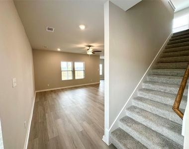 12198 Ridge Top Drive - Photo Thumbnail 4