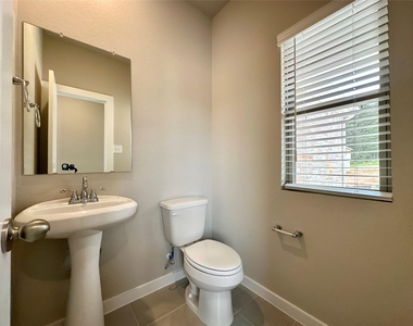 12198 Ridge Top Drive - Photo Thumbnail 9