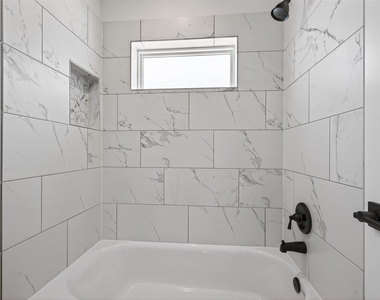 704 Sonfield Drive - Photo Thumbnail 41