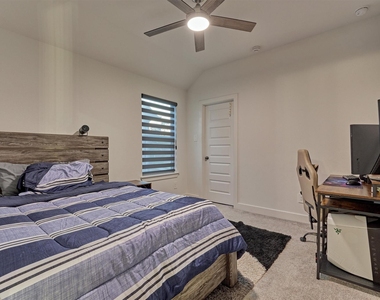 407 Tulip Tree Court - Photo Thumbnail 34