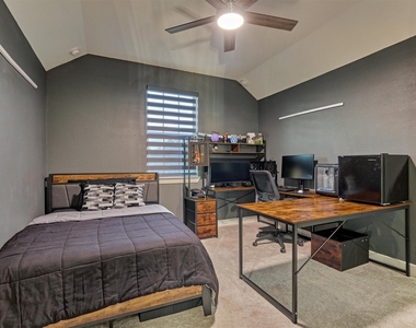 407 Tulip Tree Court - Photo Thumbnail 37