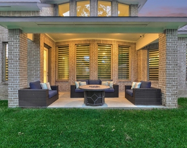 407 Tulip Tree Court - Photo Thumbnail 6
