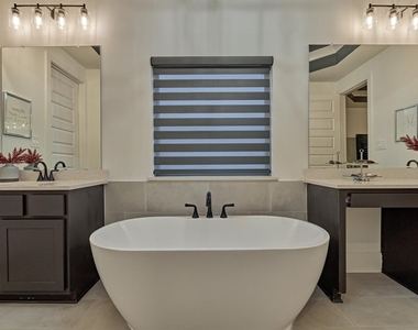 407 Tulip Tree Court - Photo Thumbnail 27