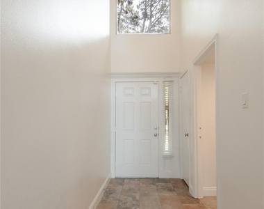 208 Waters Edge - Photo Thumbnail 3