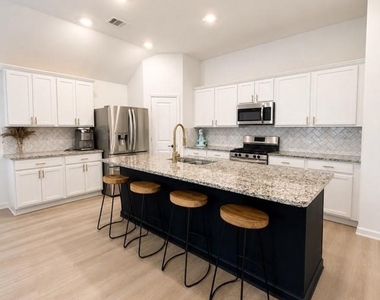 6207 Milbridge Creek - Photo Thumbnail 8