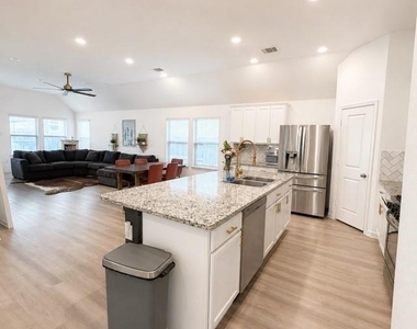 6207 Milbridge Creek - Photo Thumbnail 5