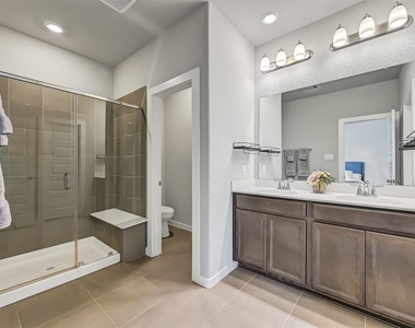 2403 Bay Breeze Drive - Photo Thumbnail 14