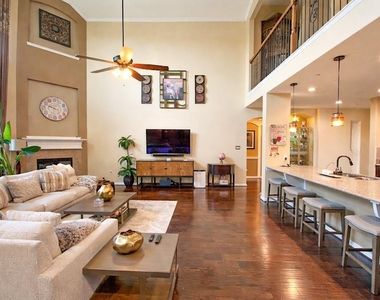 4415 Rolling Field Lane - Photo Thumbnail 10