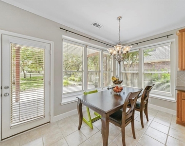 22311 Claysprings Lane - Photo Thumbnail 8