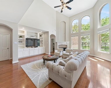 22311 Claysprings Lane - Photo Thumbnail 11