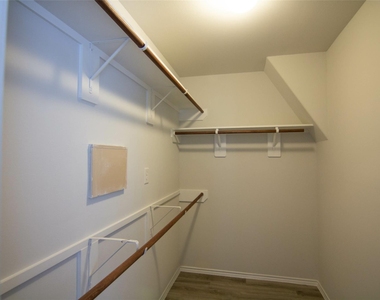18558 Rock Flats Ravine Drive - Photo Thumbnail 9