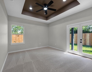 5201 Kenilwood Dr - Photo Thumbnail 12