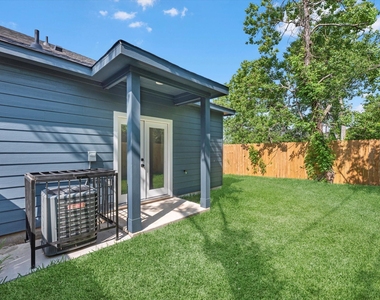 5201 Kenilwood Dr - Photo Thumbnail 21