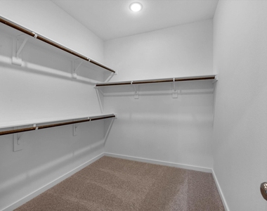 5201 Kenilwood Dr - Photo Thumbnail 16